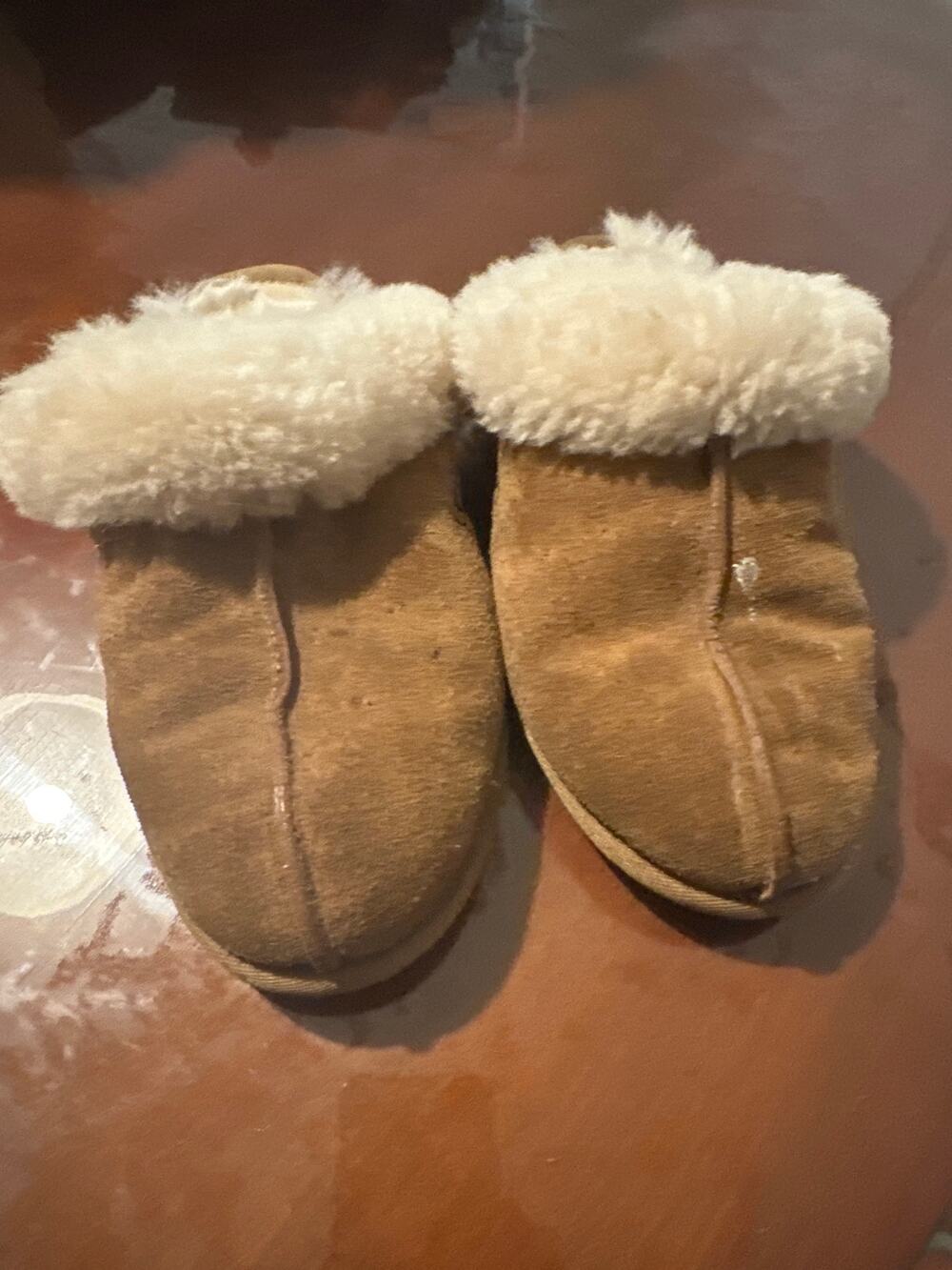 UGG Scuff Slippers Chestnut Suede Sheepskin Cuff Women's Size 8